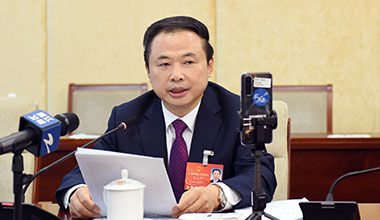 张天任代表在浙江省代表团审议政府工作报告上发言